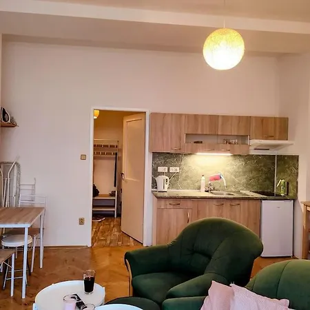 Cosy Warm In The Heart Of Prague. Apartamento